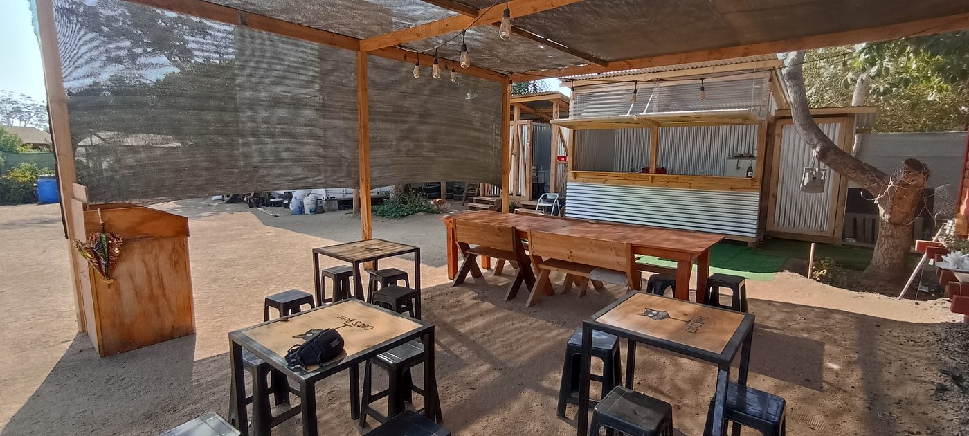 El beergarden de Cat's Beer en Olmué