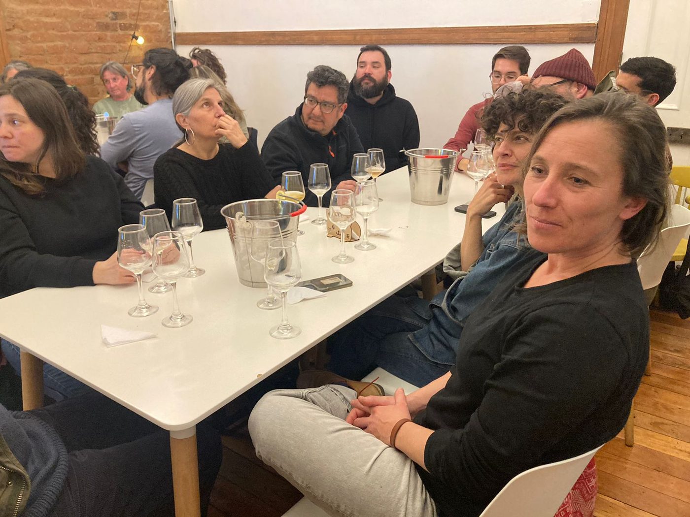 Grupo en una cata de cervezas
